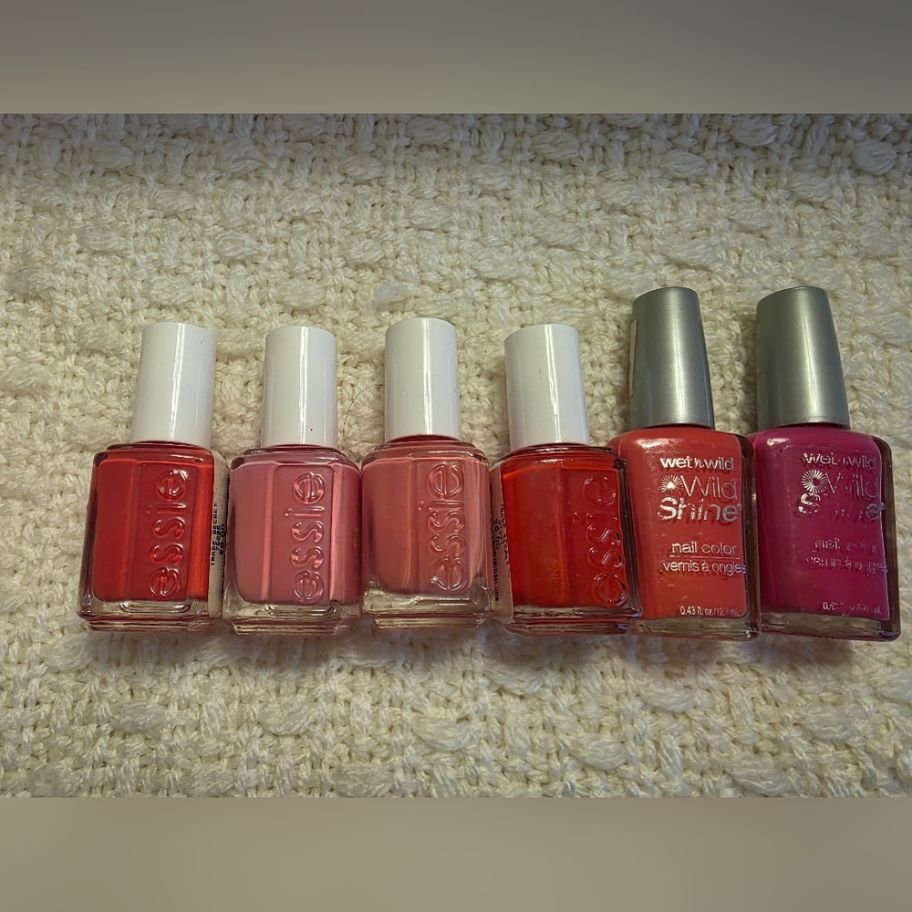 Essie and Wet n Wild Nail Polish Set